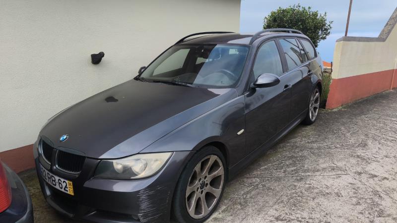 Fotografia de veículo: BMW 318d