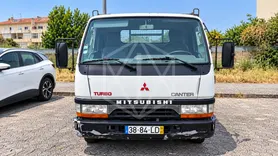 Fotografia 1 de 7: Mitsubishi Canter – 3900cm3 – Matosinhos