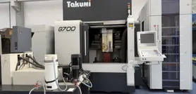Fotografia 2 de 5: FRESADORA CNC DE 3 EIXOS TAKUMI G700