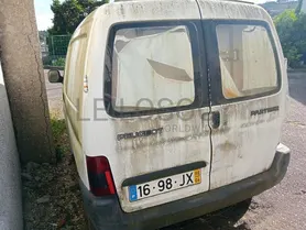 Fotografia 7 de 11: Peugeot Partner 1.8 D · Ano 1998