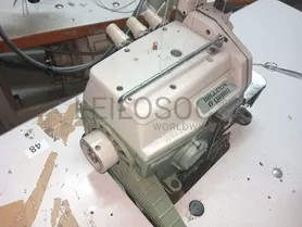 Fotografia 2 de 3: Máquina de Corte e Cose 