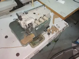 Fotografia 3 de 3: Máquina de Corte e Cose 