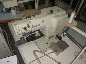 Fotografia 2 de 2: Máquina de Pregar Etiquetas 