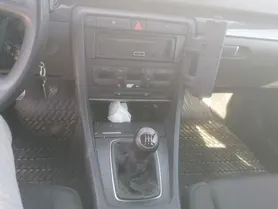Fotografia 8 de 11: Audi A4 Avant 1.9 TDI · Ano 2002