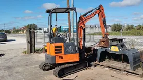 Fotografia 1 de 7: Mini giratória Hitachi Zaxis 19U