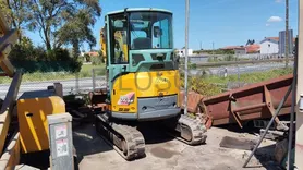Fotografia 3 de 12: Mini giratória YANMAR Vio 33