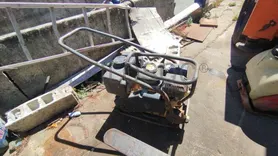 Fotografia 1 de 3: Placa vibratória Bomag