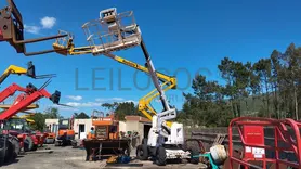 Fotografia 1 de 13: Plataforma elevatória articulada HAULOTTE HA16PX  