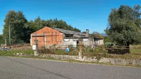 Fotografia 2 de 8: Armazém · Santa Comba Dão, Viseu