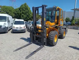 Fotografia 1 de 18: Empilhador SDLOOL · Ano 2026  3500 KG