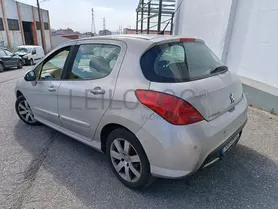 Fotografia 6 de 32: Peugeot 308 · Ano 2008