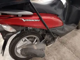 Fotografia 8 de 14: Honda Vision · Ano 2013