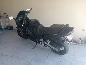 Fotografia 2 de 8: Suzuki GSX 750F · Ano 2003