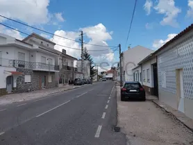 Fotografia 6 de 16: Armazém Industrial · Santarém