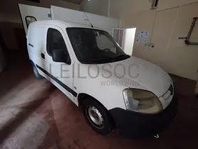 Fotografia 2 de 7: Peugeot Partner Van 1.9 D · Ano 2004