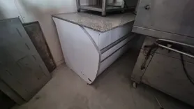 Fotografia 4 de 8: Equipamento Hoteleiro - Forno | Arca | Frigorífico| Balcões 