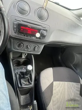 Fotografia 4 de 8: Veículo Ligeiro de Passageiros, marca “SEAT”, modelo “IBIZA 