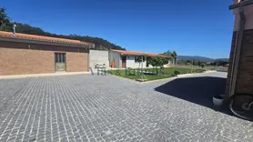Fotografia 10 de 17: Casa de 2 pisos c/ logradouro