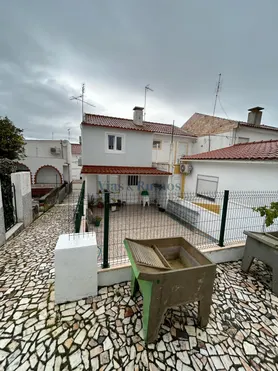 Fotografia 4 de 8: Quinhão hereditário s/ casa e comércio