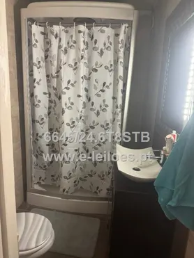 Fotografia 10 de 15: Imóvel duplex, sito em Casal das Figueiras, Setúbal