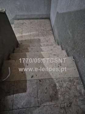 Fotografia 10 de 34: 1/2 do Prédio Urbano destinado a habitação e comércio, em Ag
