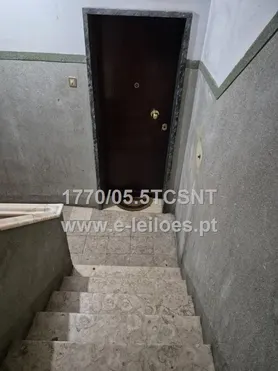 Fotografia 11 de 34: 1/2 do Prédio Urbano destinado a habitação e comércio, em Ag
