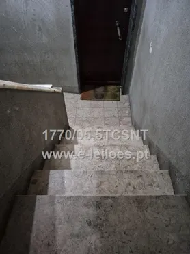 Fotografia 7 de 34: 1/2 do Prédio Urbano destinado a habitação e comércio, em Ag