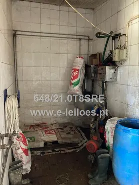 Fotografia 5 de 6: Armazém de Atividade Industrial em Oliveira do Hospital