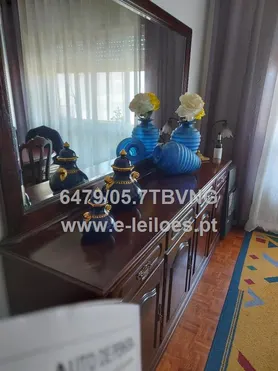 Fotografia 2 de 12: Móveis de habitação