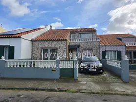 Fotografia 4 de 47: Prédio Urbano, sito na R. Cónego José Bernardo Almada, Fajã 