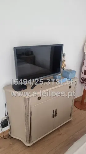 Fotografia 4 de 23: Lote de bens móveis
