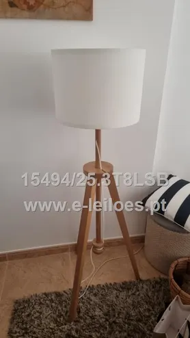 Fotografia 8 de 23: Lote de bens móveis