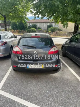 Fotografia 1 de 6: Veículo  da passageiros da marca RENAULT