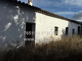 Fotografia 3 de 12: Prédio Urbano