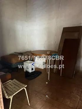 Fotografia 6 de 12: Prédio Urbano