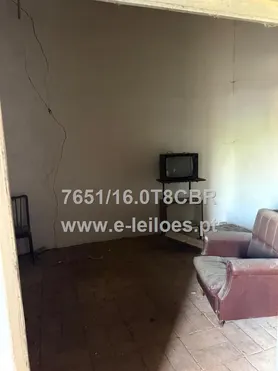 Fotografia 7 de 12: Prédio Urbano